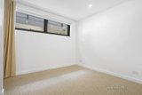https://images.listonce.com.au/custom/160x/listings/101-5-taylor-avenue-aspendale-vic-3195/972/01852972_img_05.jpg?q0d5OjOxoZo