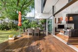 https://images.listonce.com.au/custom/160x/listings/101-wellington-street-kew-vic-3101/932/01683932_img_05.jpg?5k6Cmd3S1Vg