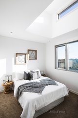https://images.listonce.com.au/custom/160x/listings/10107-herbert-street-northcote-vic-3070/686/00917686_img_18.jpg?5Pncz92p_UY