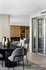 https://images.listonce.com.au/custom/160x/listings/1011-bryson-avenue-brighton-vic-3186/479/01932479_img_14.jpg?CZnvBZlH0mE