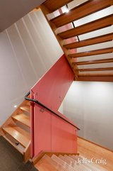https://images.listonce.com.au/custom/160x/listings/101130-errol-street-north-melbourne-vic-3051/995/01779995_img_09.jpg?2Mo5bSIrvkg