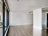 https://images.listonce.com.au/custom/160x/listings/1013338-kings-way-south-melbourne-vic-3205/412/01718412_img_12.jpg?Sfw-dSm1Okw
