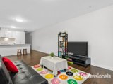 https://images.listonce.com.au/custom/160x/listings/1014-landale-avenue-croydon-vic-3136/689/01525689_img_03.jpg?w7kt-VUB9-4