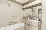https://images.listonce.com.au/custom/160x/listings/10164-eastern-beach-road-geelong-vic-3220/371/01984371_img_13.jpg?HTMKJot6rCM