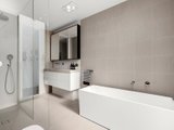 https://images.listonce.com.au/custom/160x/listings/1017-pine-avenue-elwood-vic-3184/650/01794650_img_08.jpg?J6hX8S6xeqQ