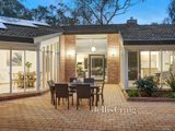 https://images.listonce.com.au/custom/160x/listings/102-104-corriedale-crescent-park-orchards-vic-3114/152/00976152_img_16.jpg?nK0fl4uLxKU