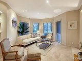 https://images.listonce.com.au/custom/160x/listings/102-beach-street-port-melbourne-vic-3207/154/01088154_img_06.jpg?Ii24bi_uH60