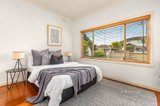 https://images.listonce.com.au/custom/160x/listings/102-loongana-avenue-glenroy-vic-3046/199/01161199_img_08.jpg?96uZzo5VSqI