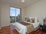 https://images.listonce.com.au/custom/160x/listings/102-north-avenue-strathmore-vic-3041/536/00847536_img_05.jpg?QIpDg573v5w