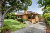 https://images.listonce.com.au/custom/160x/listings/102-panoramic-road-balwyn-north-vic-3104/798/01184798_img_01.jpg?LzOYqi7Mu-A