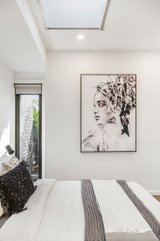 https://images.listonce.com.au/custom/160x/listings/102-wilmoth-street-thornbury-vic-3071/760/01941760_img_15.jpg?cSfKM9dajvM