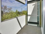 https://images.listonce.com.au/custom/160x/listings/10201-ormond-road-elwood-vic-3184/476/01794476_img_03.jpg?fFvsC1W-39g