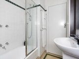 https://images.listonce.com.au/custom/160x/listings/10203-brighton-road-elwood-vic-3184/607/01793607_img_05.jpg?hEJ_ad9LPaE