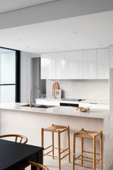 https://images.listonce.com.au/custom/160x/listings/1021-old-heidelberg-road-alphington-vic-3078/599/01677599_img_11.jpg?w-7JAQsJMuY