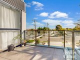 https://images.listonce.com.au/custom/160x/listings/1021282-toorak-road-camberwell-vic-3124/679/01984679_img_04.jpg?zcZybWSBOX8