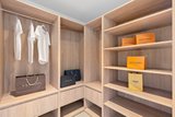https://images.listonce.com.au/custom/160x/listings/10214-16-clay-drive-doncaster-vic-3108/670/01683670_img_05.jpg?Mrvg84xRzAY
