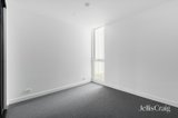 https://images.listonce.com.au/custom/160x/listings/102209-bay-street-brighton-vic-3186/556/01884556_img_11.jpg?AX2MGhS7_mg