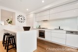https://images.listonce.com.au/custom/160x/listings/102356-barkly-street-elwood-vic-3184/557/01794557_img_05.jpg?YoMCnIs71OE