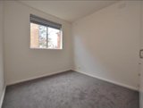 https://images.listonce.com.au/custom/160x/listings/1027-33-avoca-street-south-yarra-vic-3141/376/01722376_img_06.jpg?dGd2DNKgh-A