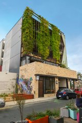 https://images.listonce.com.au/custom/160x/listings/1029-florence-street-brunswick-vic-3056/484/00661484_img_03.jpg?9wI5kG-1Ies