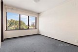 https://images.listonce.com.au/custom/160x/listings/1029-raleigh-street-essendon-vic-3040/807/01590807_img_05.jpg?GpMq49ZNhGM