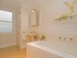 https://images.listonce.com.au/custom/160x/listings/103-maud-street-geelong-vic-3220/929/01698929_img_09.jpg?f40XnCE4WKo