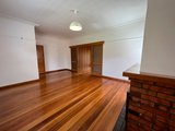 https://images.listonce.com.au/custom/160x/listings/103-minerva-road-herne-hill-vic-3218/329/01702329_img_04.jpg?ggKOwxRp7Ww