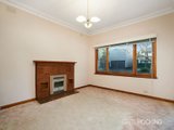 https://images.listonce.com.au/custom/160x/listings/103-napier-street-south-melbourne-vic-3205/768/01087768_img_03.jpg?QRZGLvRwJc0