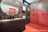 https://images.listonce.com.au/custom/160x/listings/103-ormond-esplanade-elwood-vic-3184/354/01794354_img_13.jpg?yWeWkEb_slU