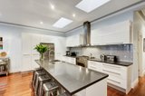 https://images.listonce.com.au/custom/160x/listings/103-park-street-moonee-ponds-vic-3039/676/00302676_img_02.jpg?MS74bFuHWQw