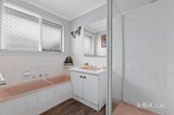 https://images.listonce.com.au/custom/160x/listings/103-solar-drive-whittington-vic-3219/625/01910625_img_07.jpg?bpGEwIqUFBM