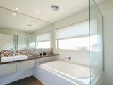 https://images.listonce.com.au/custom/160x/listings/103-woodhouse-grove-box-hill-north-vic-3129/750/01743750_img_05.jpg?XK8ylrUq-28