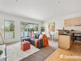 https://images.listonce.com.au/custom/160x/listings/10313-15-hewish-road-croydon-vic-3136/832/01525832_img_02.jpg?DLJ3BmoMTd4