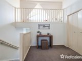 https://images.listonce.com.au/custom/160x/listings/10313-15-hewish-road-croydon-vic-3136/832/01525832_img_06.jpg?3IRSwDzkh-k