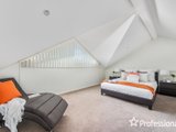 https://images.listonce.com.au/custom/160x/listings/10313-15-hewish-road-croydon-vic-3136/832/01525832_img_07.jpg?uyEyCTzqYig