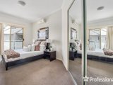 https://images.listonce.com.au/custom/160x/listings/10313-15-hewish-road-croydon-vic-3136/832/01525832_img_08.jpg?jb6WbFQ5e-Q