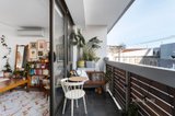 https://images.listonce.com.au/custom/160x/listings/103300-young-street-fitzroy-vic-3065/789/01413789_img_04.jpg?ZUi6_wYpOeE