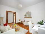 https://images.listonce.com.au/custom/160x/listings/1038-mitford-street-elwood-vic-3184/448/01793448_img_07.jpg?XTDOODNWsIQ