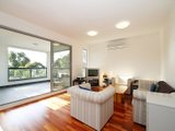 https://images.listonce.com.au/custom/160x/listings/1039-41-flemington-street-travancore-vic-3032/522/01633522_img_03.jpg?lHDlSpiK5Zk