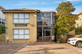 https://images.listonce.com.au/custom/160x/listings/1039-byron-street-elwood-vic-3184/104/01780104_img_02.jpg?UHlecRnF_JY