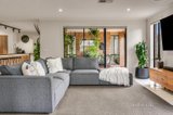 https://images.listonce.com.au/custom/160x/listings/104-alfredton-drive-alfredton-vic-3350/682/01597682_img_05.jpg?W9Z6MnMxXFI