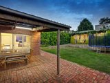 https://images.listonce.com.au/custom/160x/listings/104-eglinton-street-kew-vic-3101/142/00829142_img_11.jpg?TP9lfHgClKc