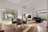 https://images.listonce.com.au/custom/160x/listings/104-iffla-street-south-melbourne-vic-3205/551/01942551_img_07.jpg?P1YW8yMWuNk