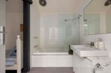 https://images.listonce.com.au/custom/160x/listings/104-iffla-street-south-melbourne-vic-3205/551/01942551_img_19.jpg?hffa2uWJ8Lw