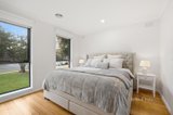 https://images.listonce.com.au/custom/160x/listings/104-king-arthur-drive-glen-waverley-vic-3150/768/01718768_img_06.jpg?l5ysudFsUg8