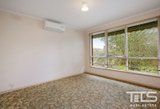 https://images.listonce.com.au/custom/160x/listings/104-mcnamara-avenue-airport-west-vic-3042/520/01772520_img_04.jpg?232XSPvJbTg