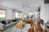 https://images.listonce.com.au/custom/160x/listings/104-orchard-grove-blackburn-south-vic-3130/907/01579907_img_02.jpg?w0xR5sZvf0s