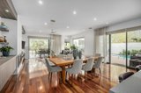 https://images.listonce.com.au/custom/160x/listings/104-orchard-grove-blackburn-south-vic-3130/907/01579907_img_04.jpg?_1092nX0JAE