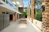 https://images.listonce.com.au/custom/160x/listings/1040-rosanna-road-heidelberg-vic-3084/927/01685927_img_11.jpg?0BRVP5PSX0I