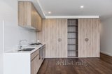 https://images.listonce.com.au/custom/160x/listings/10419-25-nott-street-port-melbourne-vic-3207/828/01735828_img_04.jpg?3XZzuC9nrQI